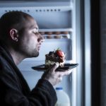dnews-1533-why-midnight-snacks-are-terrible-for-you-large.thumb-
