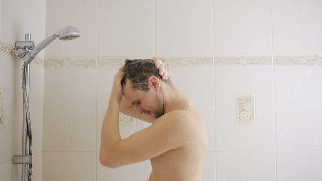 Cara Cuci Rambut Ala-Salun Yang Boleh Anda Buat Sendiri Di Rumah