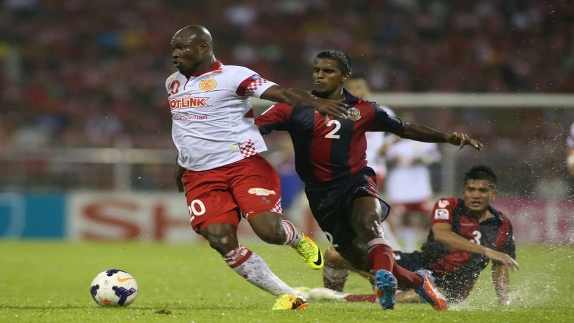 Bekas Penyerang Kelantan, Dickson Nwakaeme Dipuji Ramai Lepas Nyanyi Negaraku