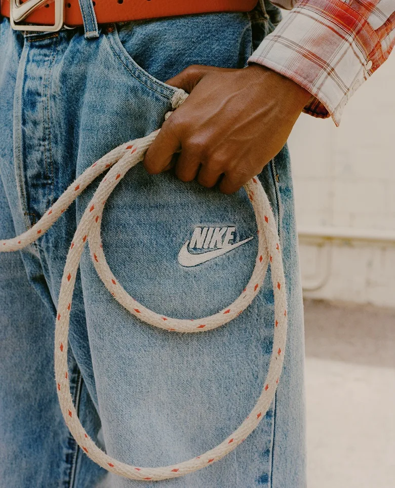 Levi’s x Nike 2025, Gabungan Gaya Ikonik Dalam Koleksi Edisi Terhad