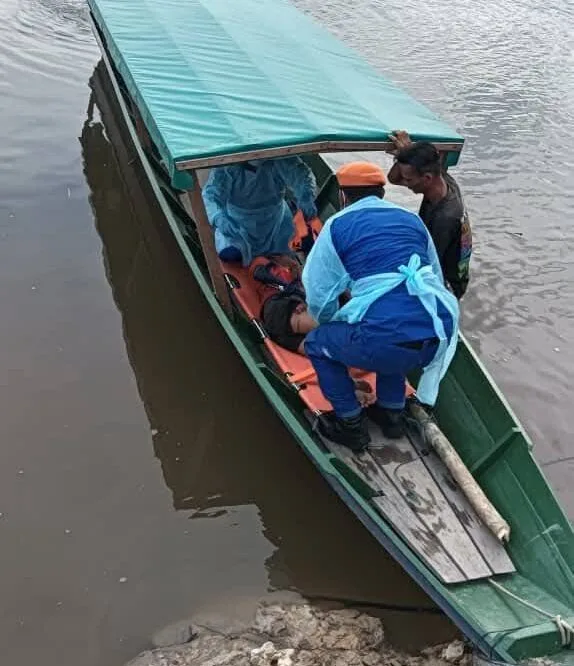 Lelaki Ini Selamat Dari Dibaham Selepas Cucuk Mata Mata Buaya