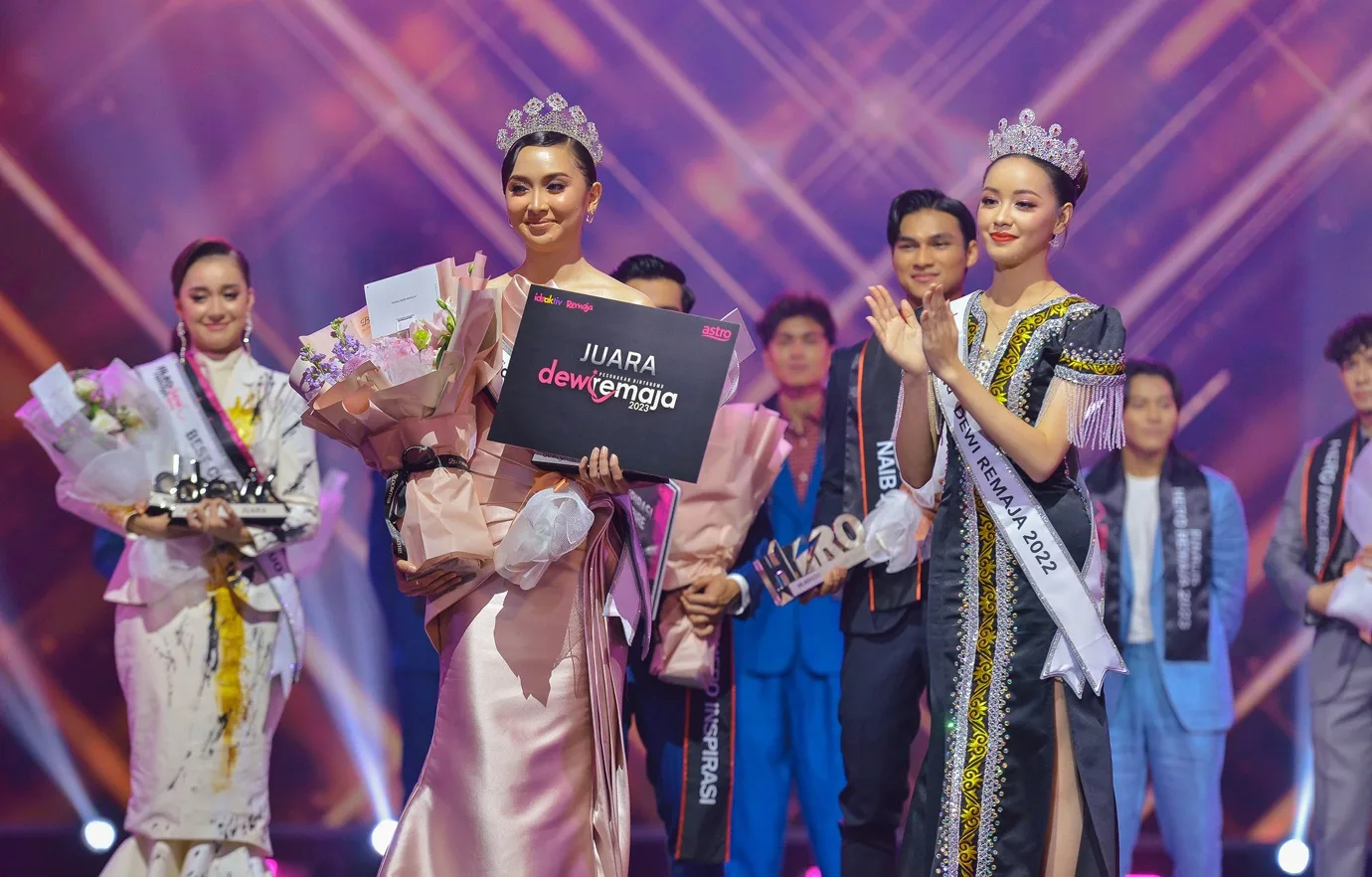 Siapa Bakal Dewi Remaja 2025? 40 Tahun Mencipta Bintang, Kini Kembali Membara