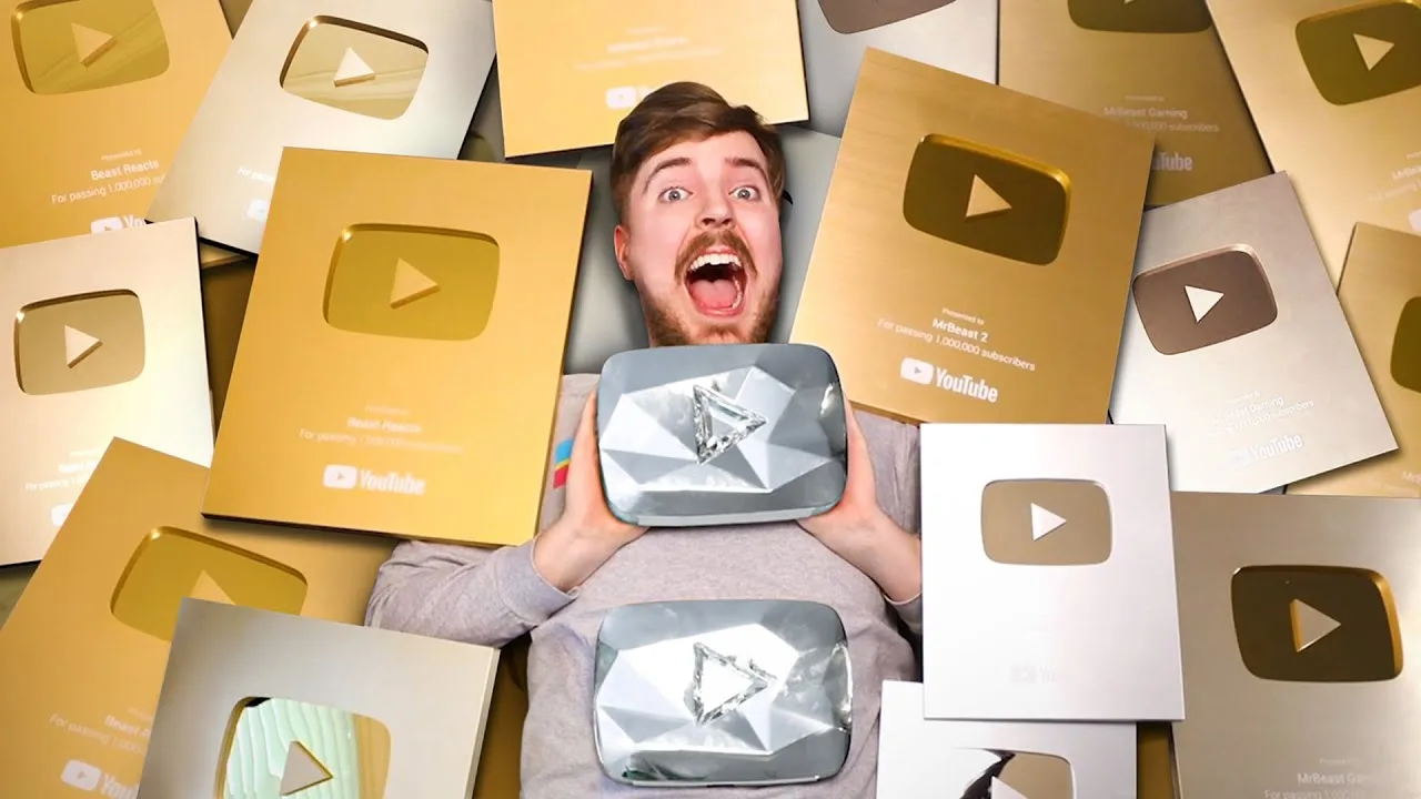 MrBeast Raih 400 Juta Subscriber, Terima Play Button Custom Pertama Di Dunia 2 MrBeast Raih 400 Juta Subscriber, Terima Play Button Custom Pertama Di Dunia