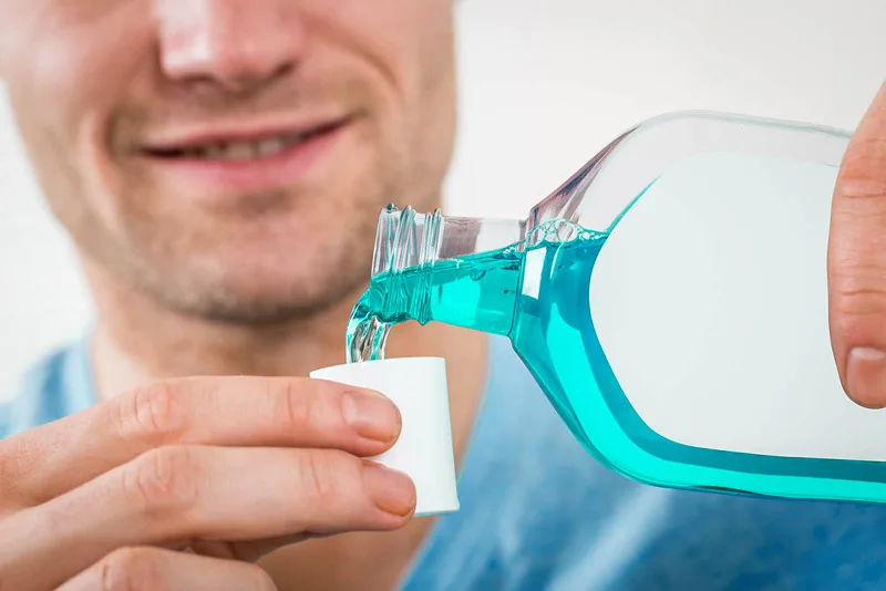 Segar Nafas, Tapi ‘Mati Muda’? Bahaya Mouthwash Yang Ramai Lelaki Tak Sedar