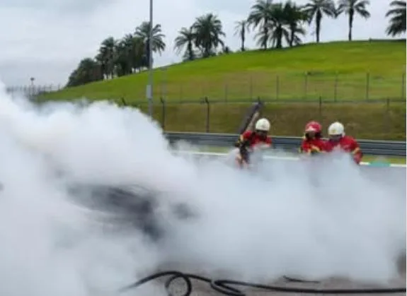 BMW Terbakar Di Litar Sepang Bukan Kebocoran Tangki, Ini Punca Sebenar