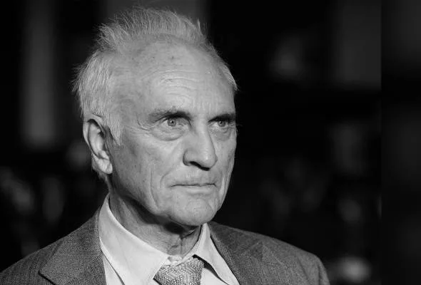 Terence Stamp, Pelakon Ikonik Superman, Meninggal Dunia Pada Usia 87 Tahun