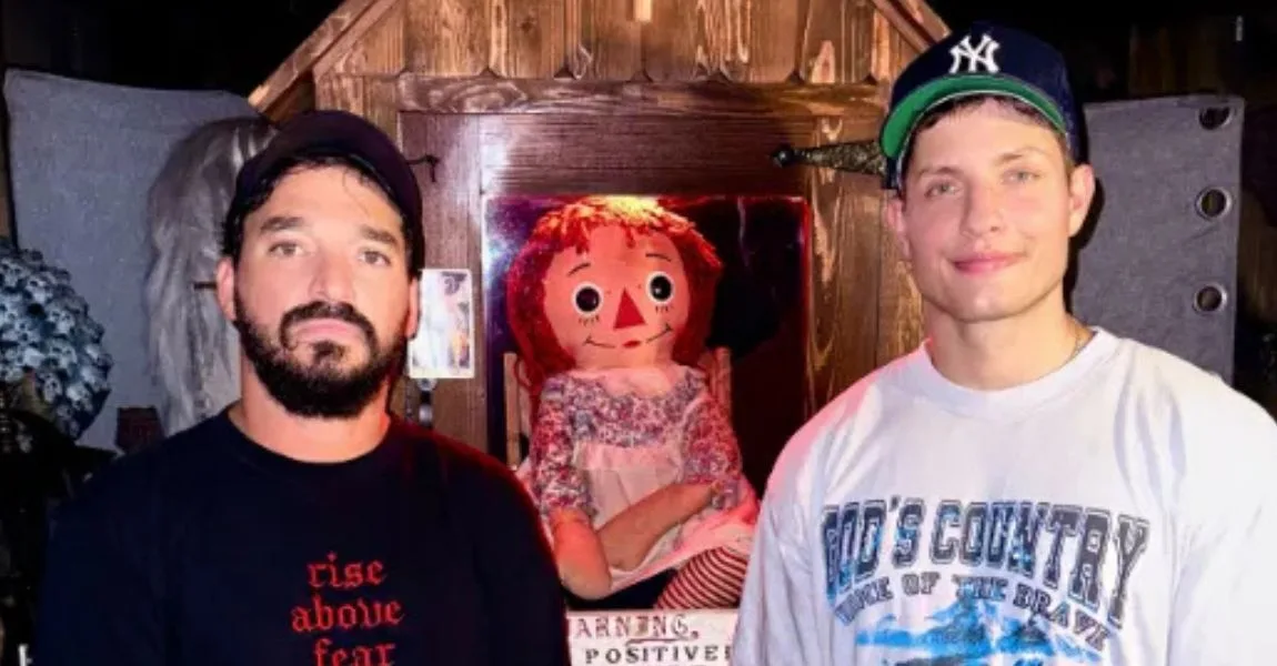 Pelawak, Matt Riffe Jadi Penjaga Sah Patung 'Berhantu', Annabelle 22 Pelawak, Matt Riffe Jadi Penjaga Sah Patung 'Berhantu', Annabelle