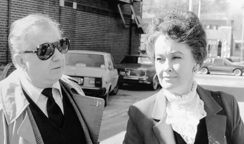 Pelawak, Matt Riffe Jadi Penjaga Sah Patung 'Berhantu', Annabelle 25 Pelawak, Matt Riffe Jadi Penjaga Sah Patung ‘Berhantu’, Annabelle