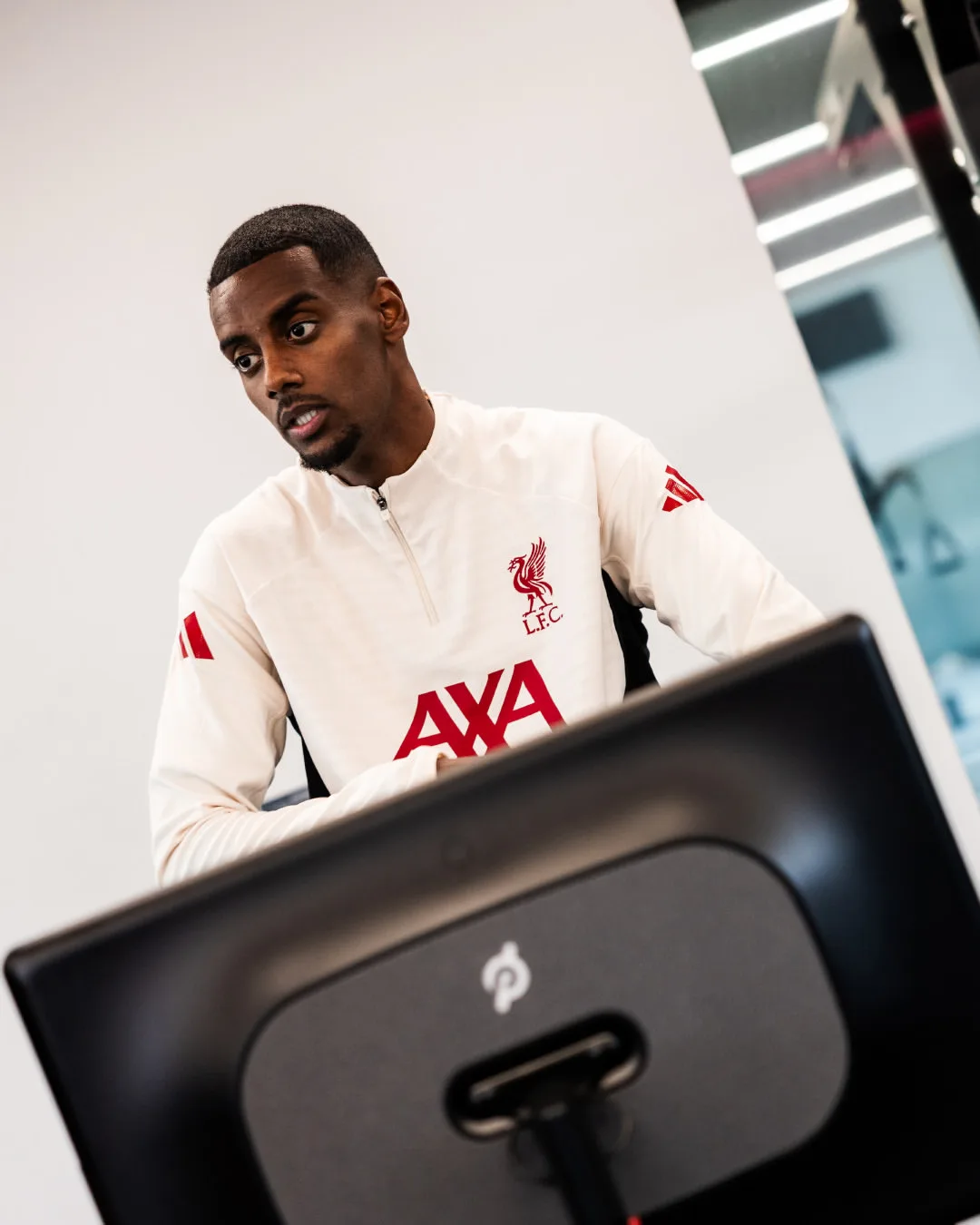 10 Fakta Menarik Pemain Termahal Premier League, Alexander Isak