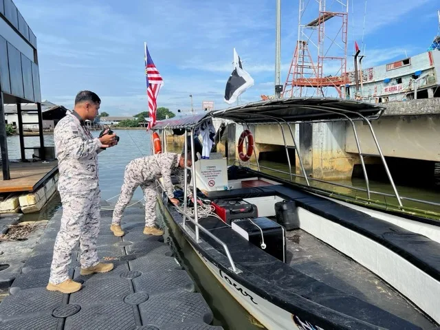 Kereta Atas Laut Demi Konten, Pempengaruh Bersama Kru Ditahan