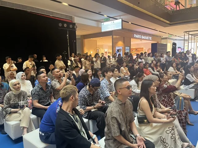 Luckin Coffee & FIZIWOO Perkenal Konsep Store Pertama Berinspirasikan Batik