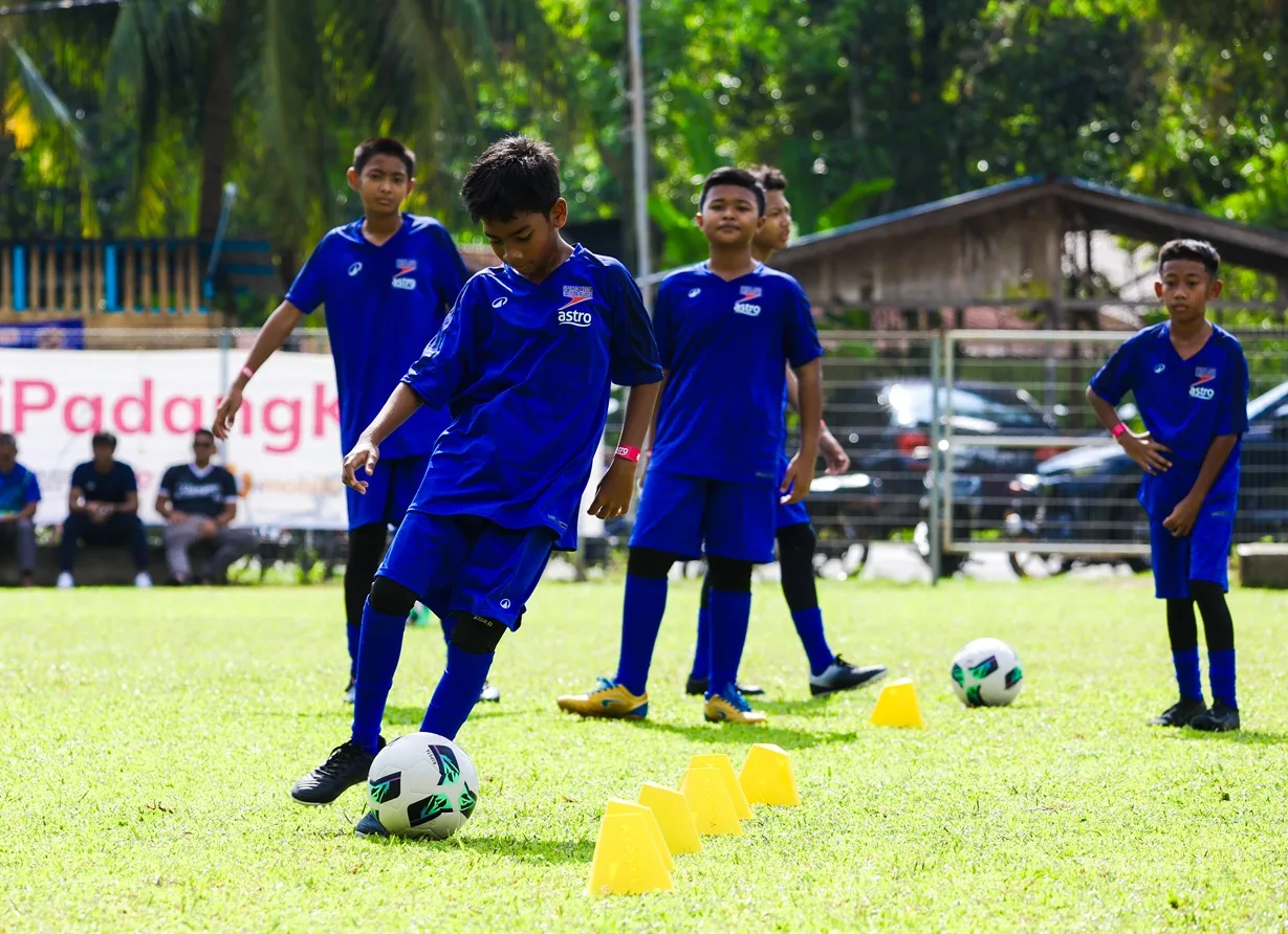 #IniPadangKita: Inisiatif Astro Menghidupkan Semula Padang Bola Sepak Komuniti Malaysia