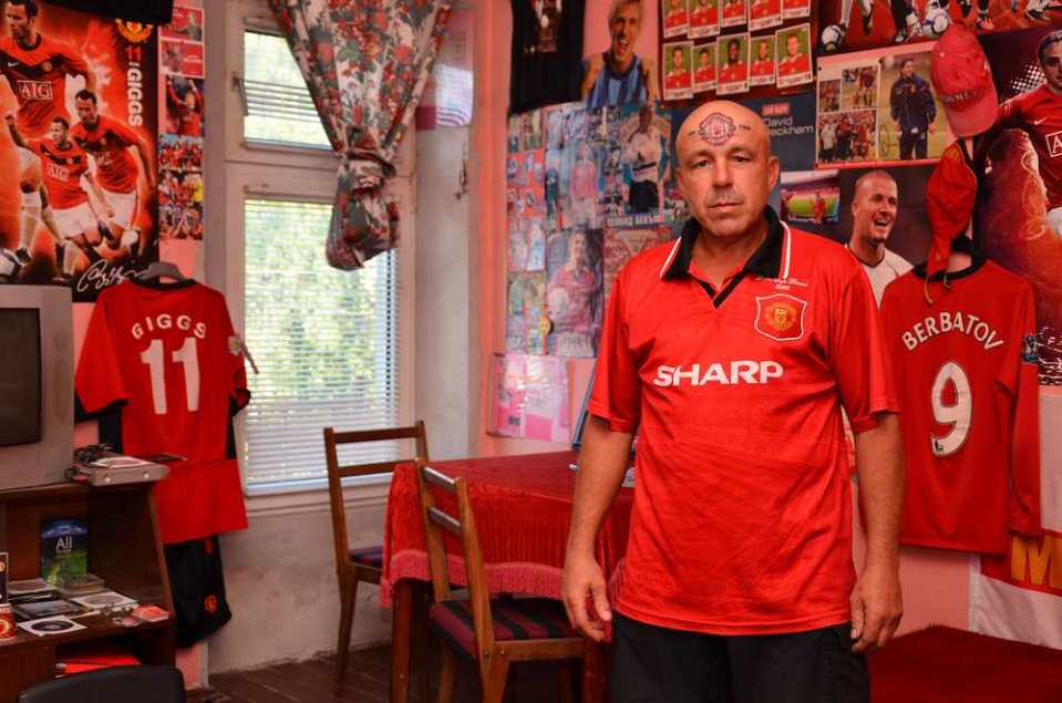 ‘Mr Manchester United’ Meninggal Dunia, Kisah Luar Biasa Peminat Sejati Manchester United