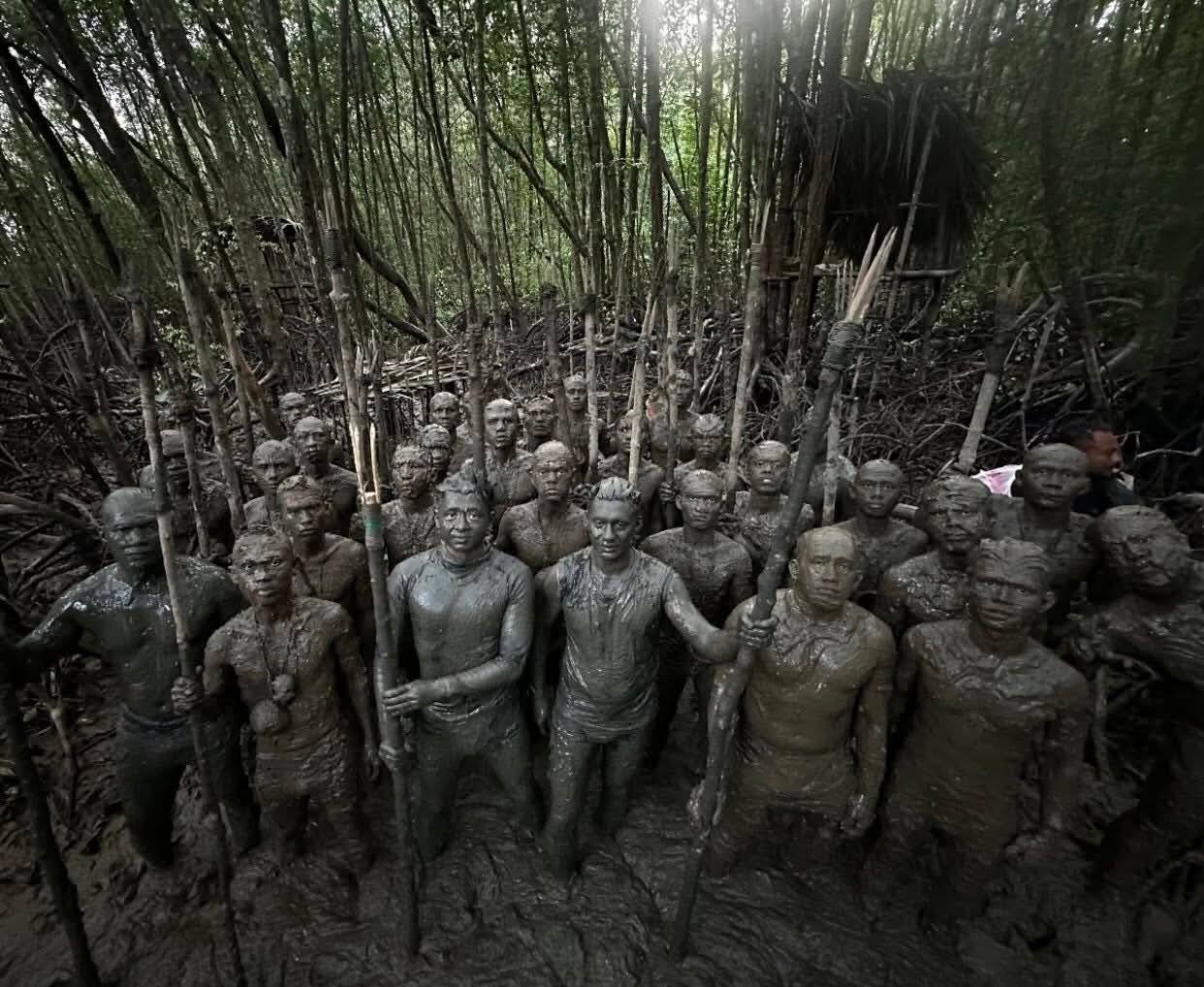 Tengku Hassanal Jalani Latihan Komando TUDM Lepas Berjaya Terjun Bebas 10,000 Kaki
