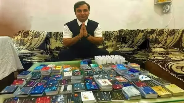 Manish Dhameja, Rahsia Lelaki Pemegang Kad Kredit Terbanyak di Dunia Tanpa Hutang!