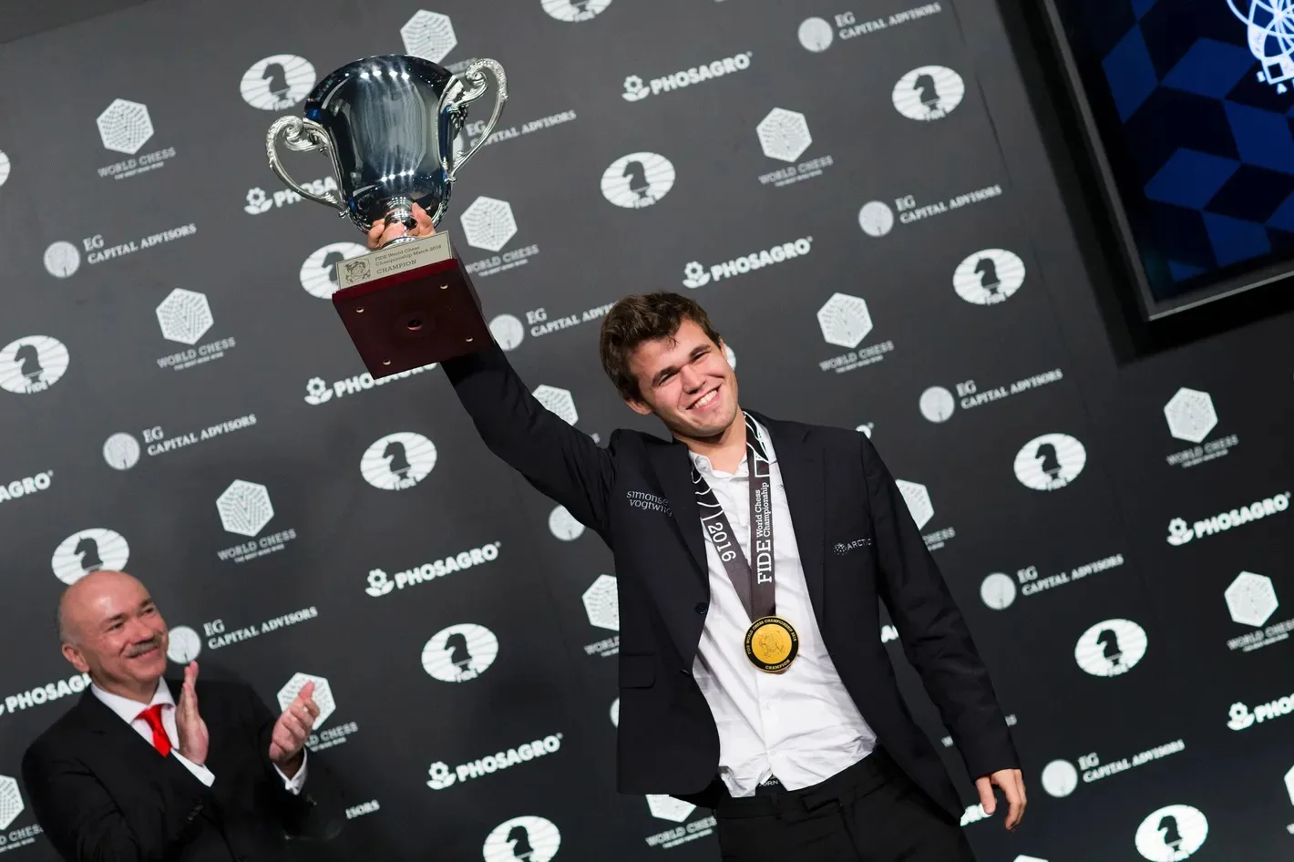 Magnus Carlsen Tewaskan ChatGPT Tanpa Kehilangan Satu Bidak Bukti Kehebatan Grandmaster Dunia