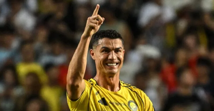 Cristiano Ronaldo Bilionair Pertama Dalam Bola Sepak Dunia, Kekayaan Mencecah RM5.8 bilion