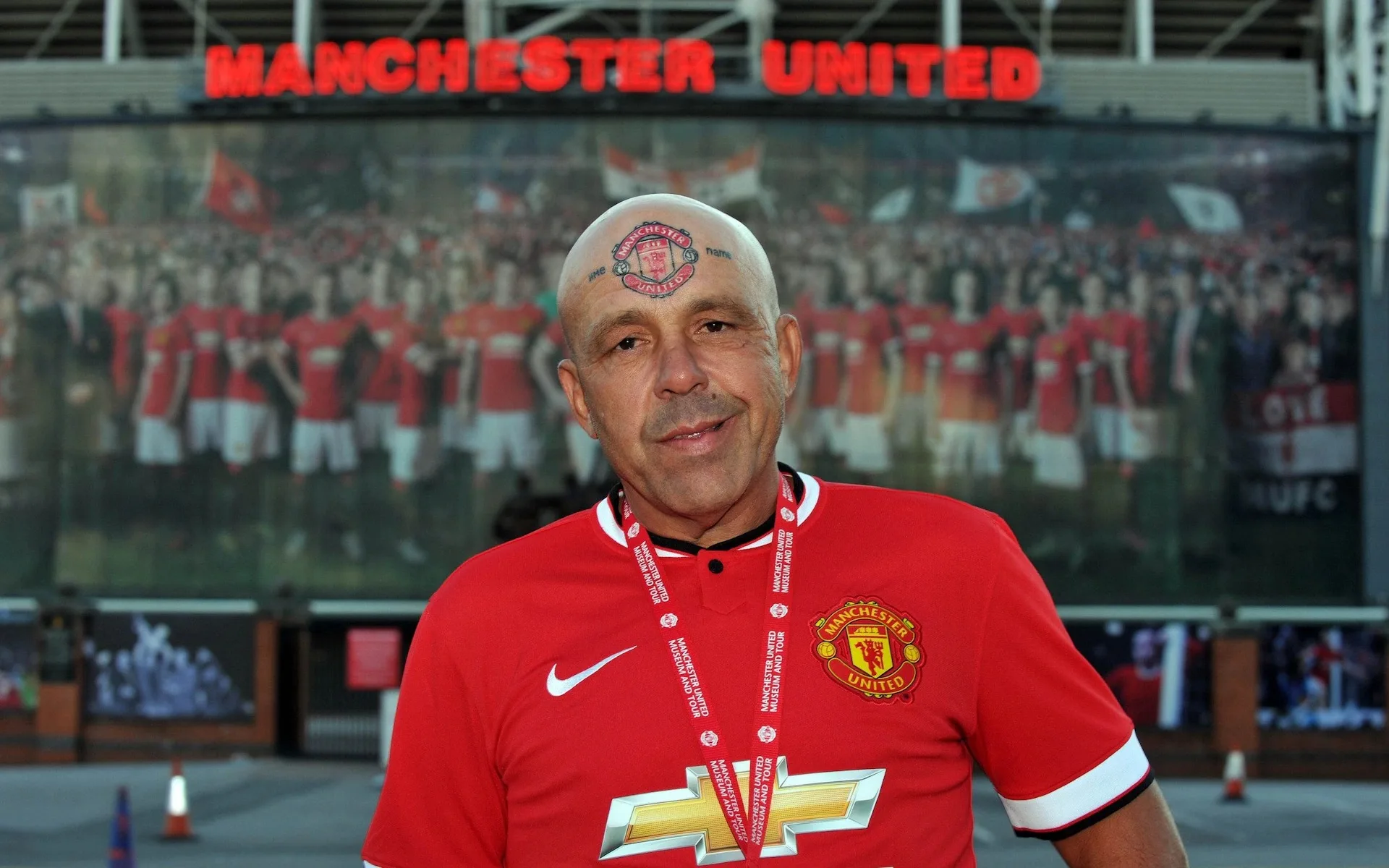 ‘Mr Manchester United’ Meninggal Dunia, Kisah Luar Biasa Peminat Sejati Manchester United