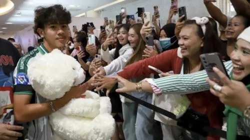 Fenomena Monthong Wittaya, Dari Sekolah Kampung Terus Jadi Sensasi Nasional