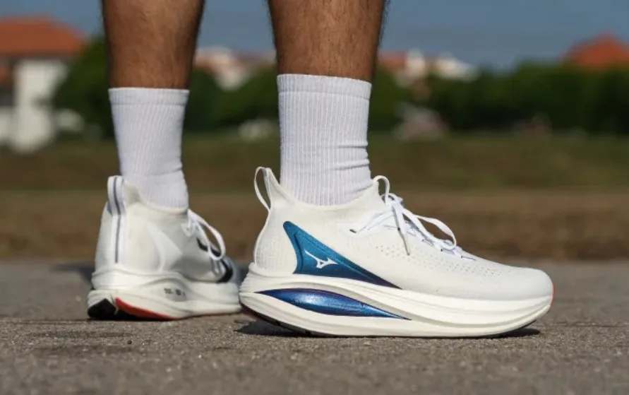 10 Kasut Larian Tempo Terbaik 2025, Ini Ulasan MASKULIN