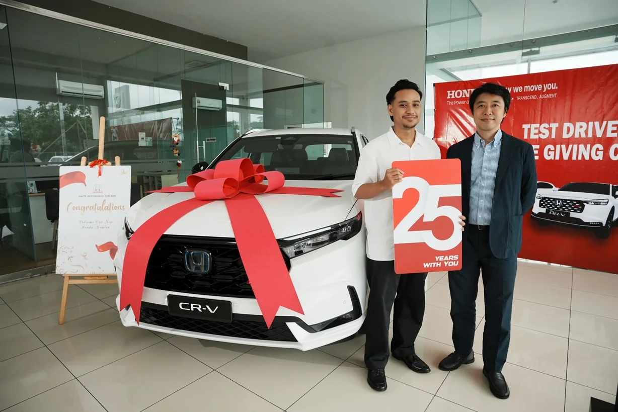 Honda Malaysia Raikan Pemenang November Kempen “Because of You” dengan Honda Civic & CR-V Baharu 8 Honda Malaysia Raikan Pemenang November Kempen “Because of You” dengan Honda Civic & CR-V Baharu