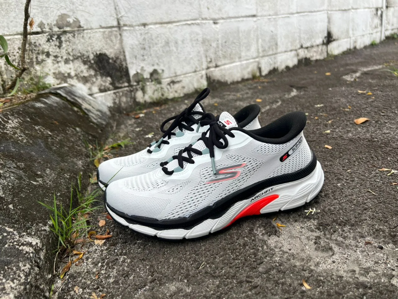 Skechers Slip-ins GO RUN Arch Fit 2.0, Kasut Harian & Larian Selesa Penuh Sokongan Klinikal [REVIEW]