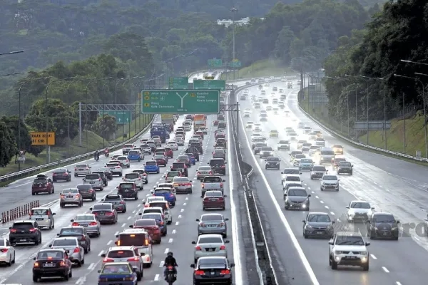 Smart Lane PLUS Musim Perayaan: Strategi Agresif Elak Kesesakan Krismas & Tahun Baharu 5 Smart Lane PLUS Musim Perayaan: Strategi Agresif Elak Kesesakan Krismas & Tahun Baharu