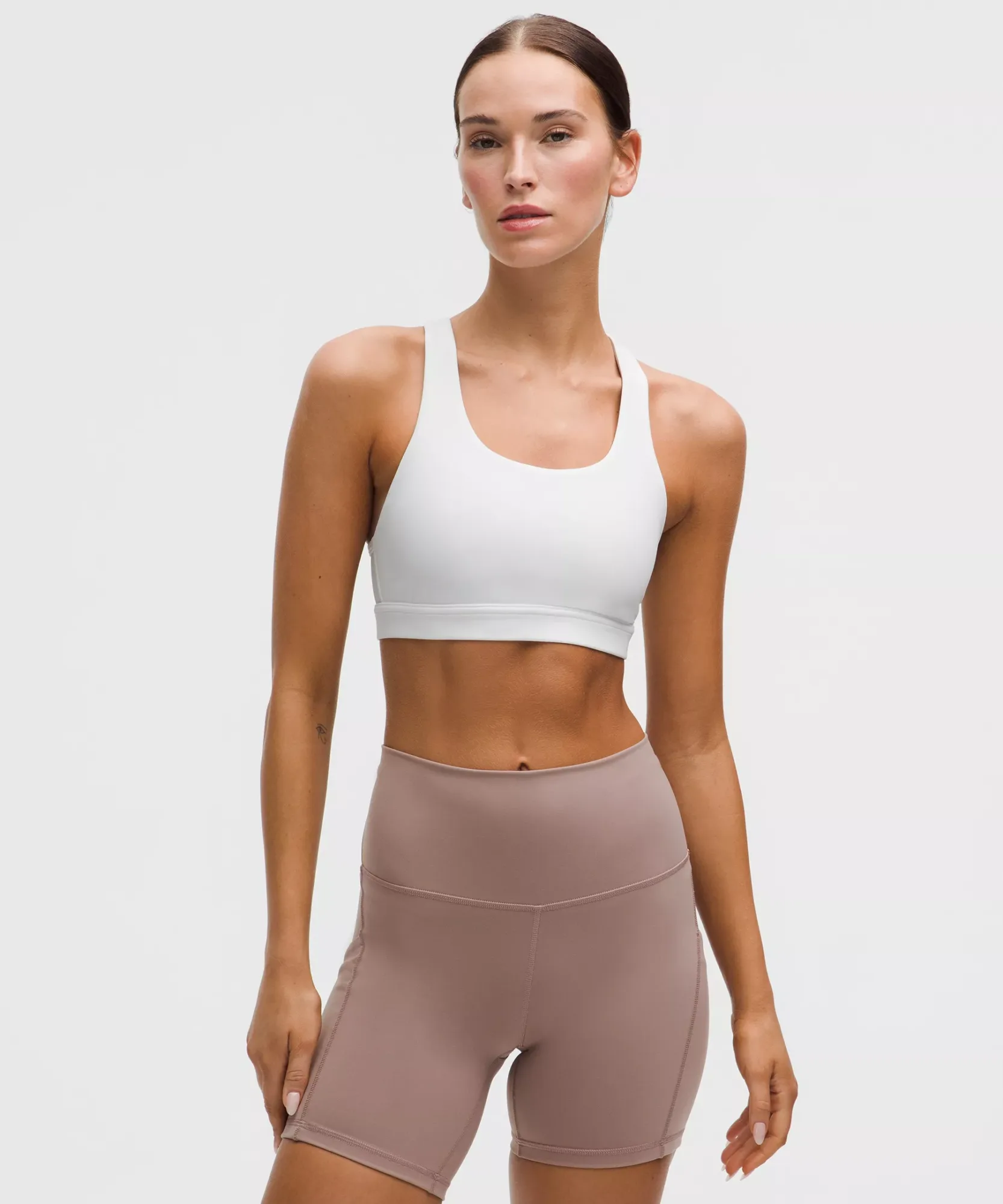 Lewis Hamilton Wajah Koleksi Train Winter 2025 lululemon, Fokus Prestasi dan Mindset