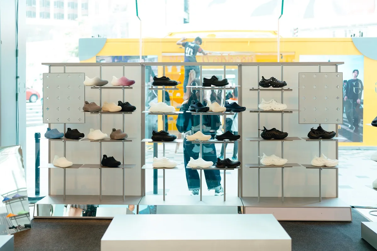 CABBEEN & 2AM Tawan The Starhill Dengan Pop Up Fesyen Futuristik