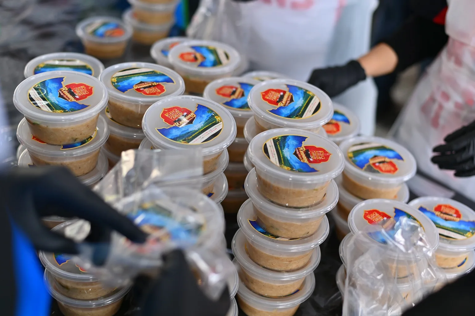 RASA Bubur Lambuk Rewang Abang Bomba Cipta Malaysia Book of Records Yang Membanggakan