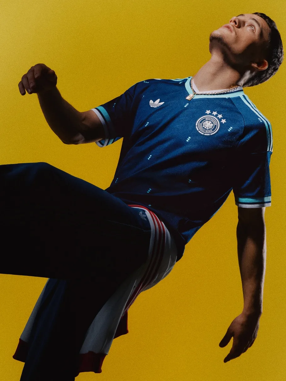 Jersi Away adidas World Cup 2026 Kembali Dengan Trefoil Ikonik & Gaya Berani Penuh Identiti