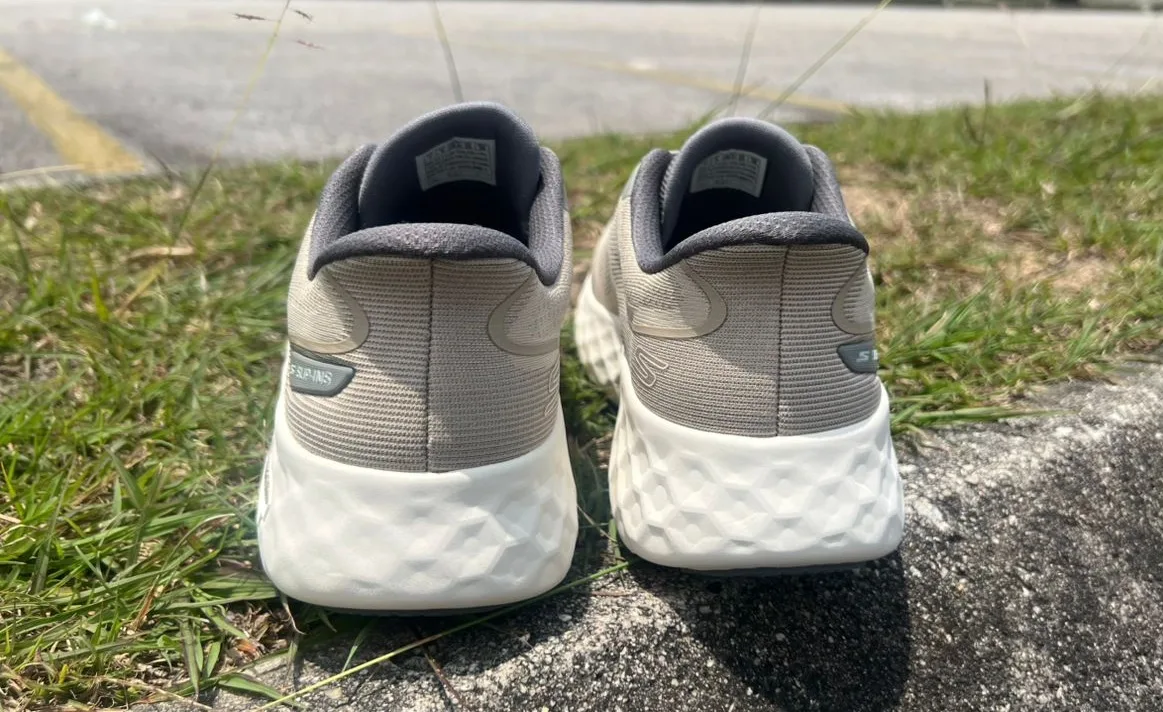 Skechers GOwalk Max Cushioning Flex, Setiap Langkah Terasa Lebih Ringan