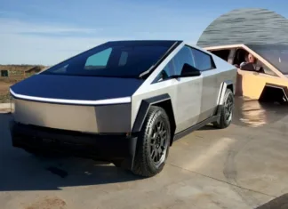 Lelaki Ditahan Selepas Pandu Tesla Cybertruck Masuk Tasik Demi Uji ‘Wade Mode’ TESLA CYBERTRUCK