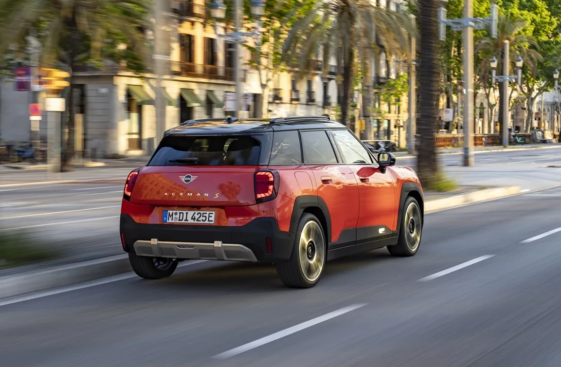 MINI Aceman Serba Elektrik Dilancarkan Di Malaysia, Crossover Kompak Dengan Karakter Berani