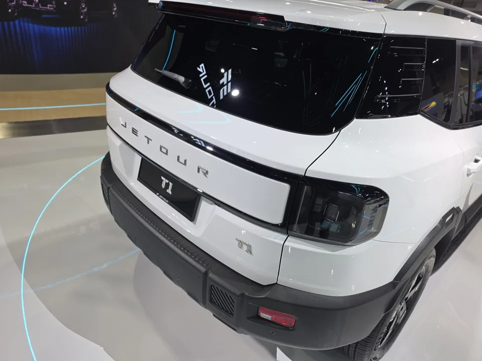 JETOUR T1 Versi Rasmi Muncul Di KLIMS 2026 11 JETOUR T1 Versi Rasmi Muncul Di KLIMS 2026