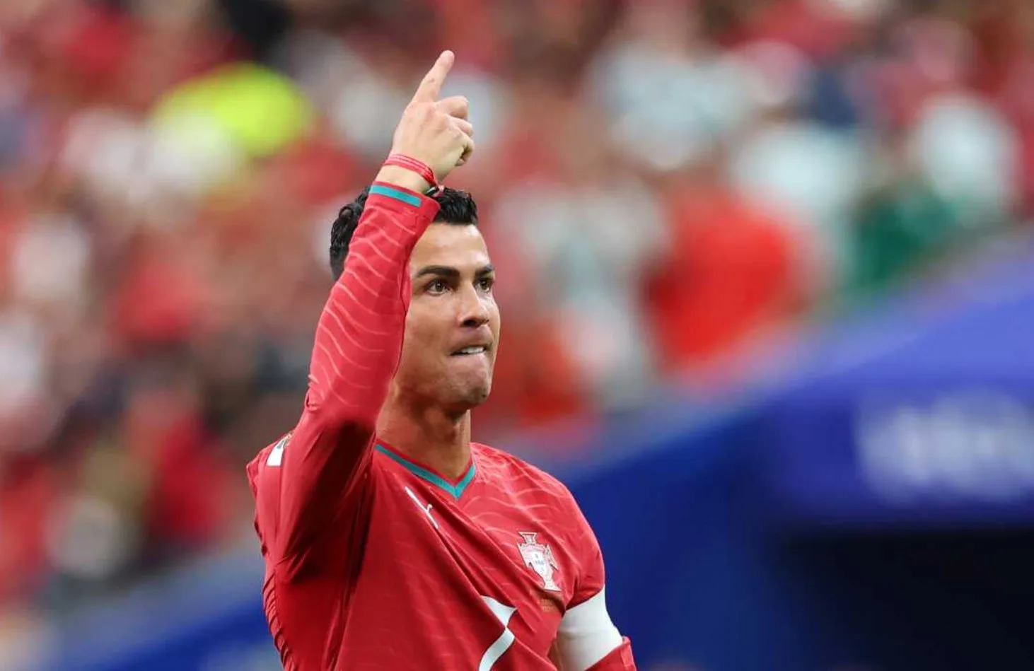 Ronaldo Tutup Mulut Pengkritik, Kini Jadi Pemain Pertama Jaringkan Gol Di Enam Edisi Piala Dunia 5 Ronaldo Tutup Mulut Pengkritik, Kini Jadi Pemain Pertama Jaringkan Gol Di Enam Edisi Piala Dunia