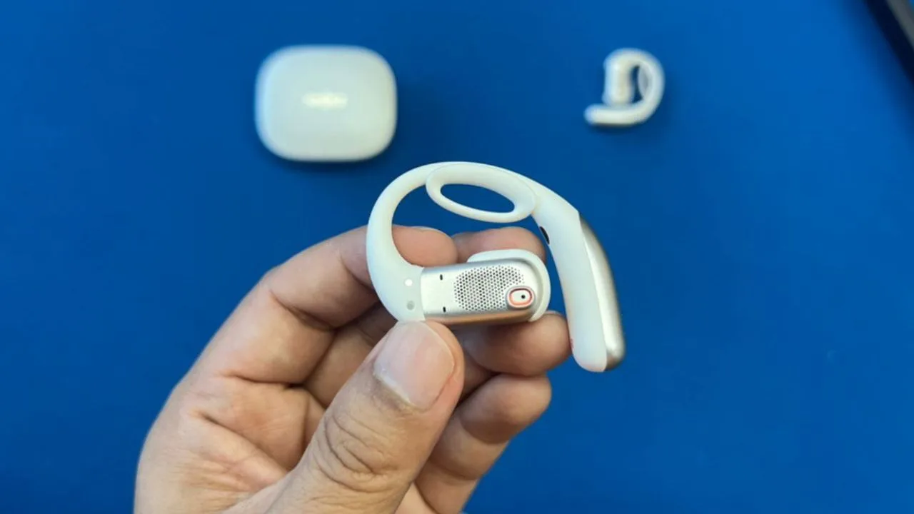 Shokz OpenFit Pro, Earbud 'Noise Reduction' Terbaik Buat Pelari & Pengamal Gaya Hidup Aktif 10 Shokz OpenFit Pro, Earbud ‘Noise Reduction’ Terbaik Buat Pelari & Pengamal Gaya Hidup Aktif
