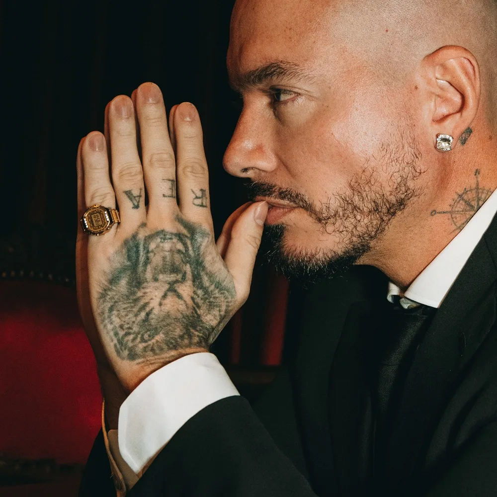 CASIO Lancar Jam Cincin Edisi Terhad Kolaborasi Bersama J Balvin