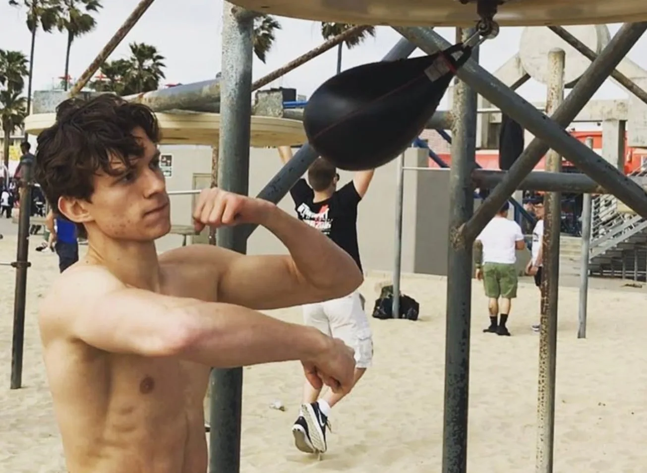 Rutin Senaman Tom Holland Untuk Bawakan Watak Spider-Man