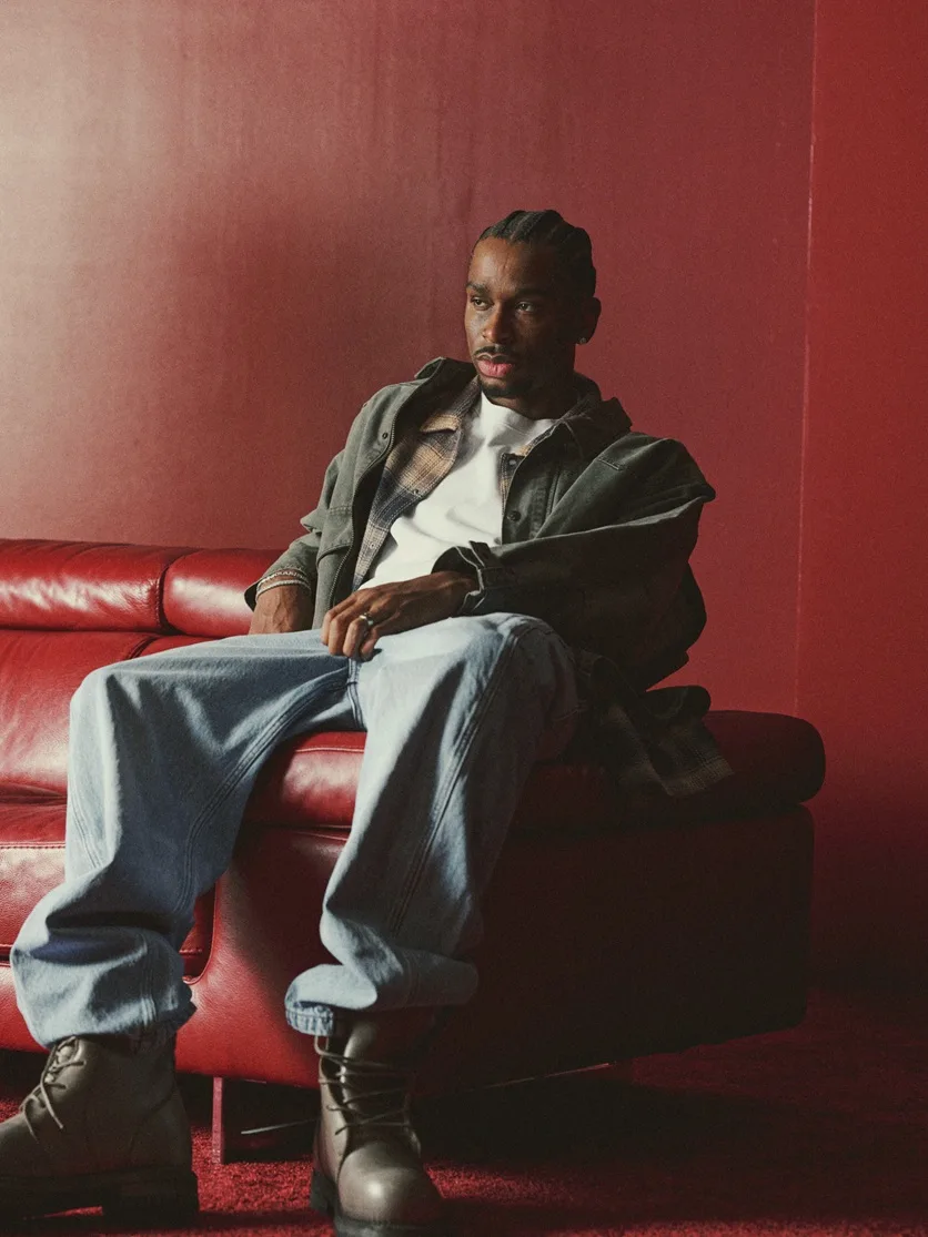 Levi’s ‘Keep It Loose’ Tampil Bersama ROSÉ dan Shai Gilgeous-Alexander