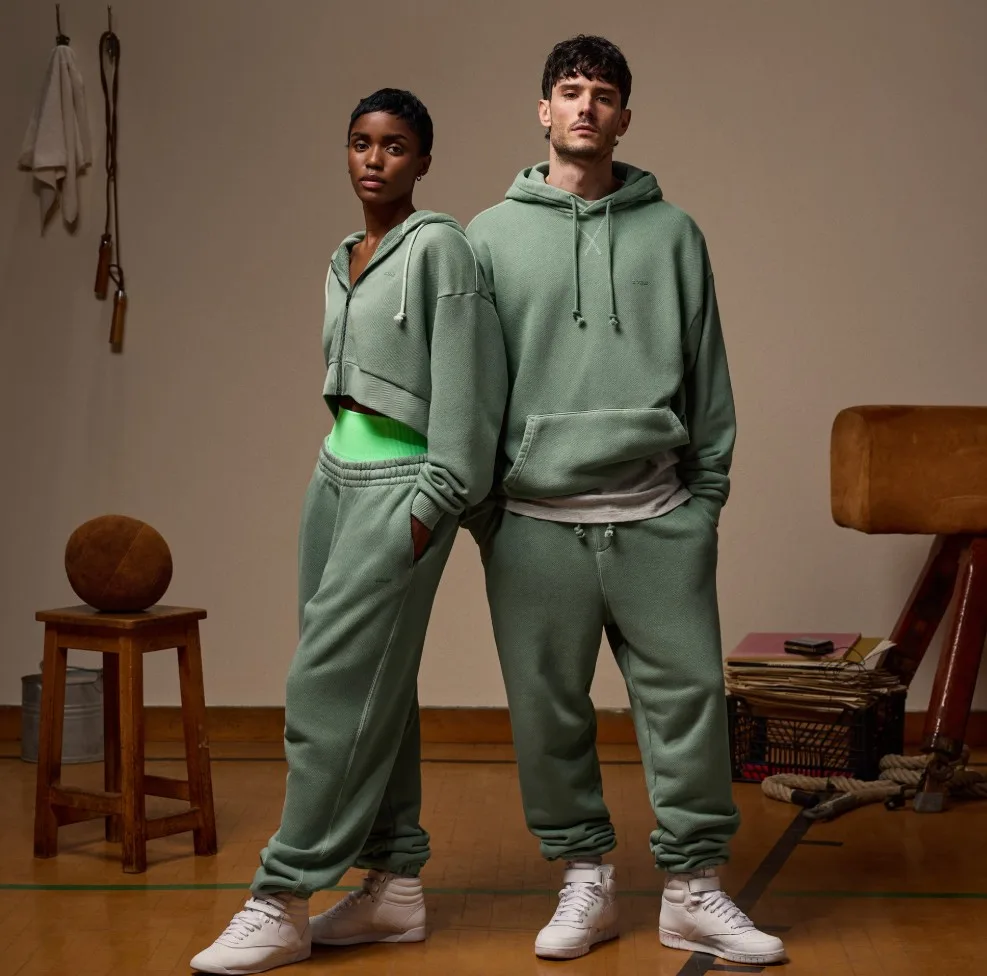 Trend Athleisure Kini Jadi Aliran Fesyen Popular, Ini Sebabnya 9 Trend Athleisure Kini Jadi Aliran Fesyen Popular, Ini Sebabnya