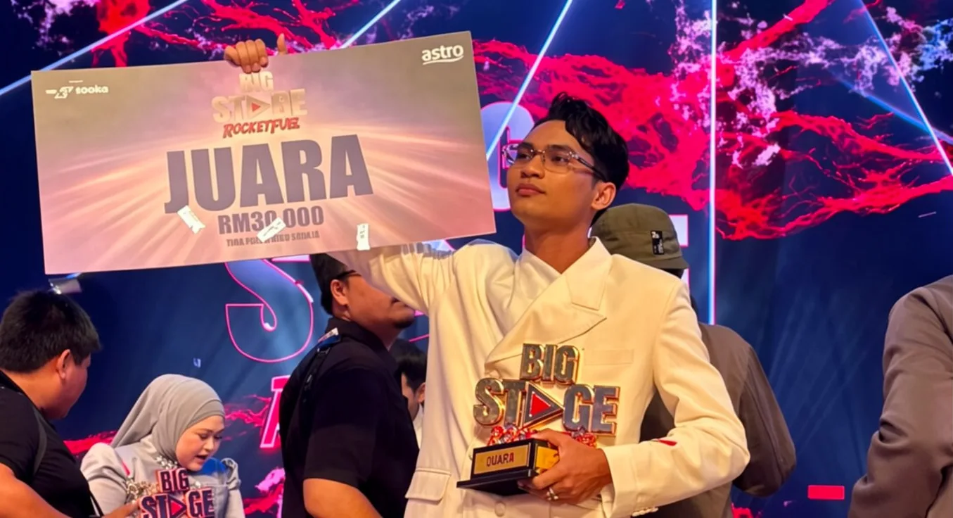 Hussain Juara Big Stage Rocketfuel, Bawa Pulang Hadiah & Peluang Kerjaya Bernilai RM100,000