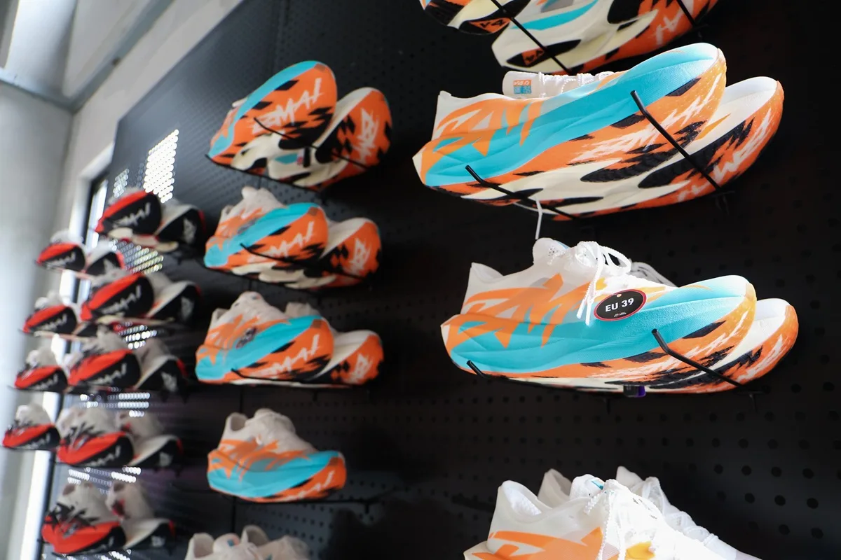 BMAI GCARBON TURBO 4, Kasut Larian Karbon Flagship Buat Pelari Kejar PB 4 BMAI GCARBON TURBO 4, Kasut Larian Karbon Flagship Buat Pelari Kejar PB