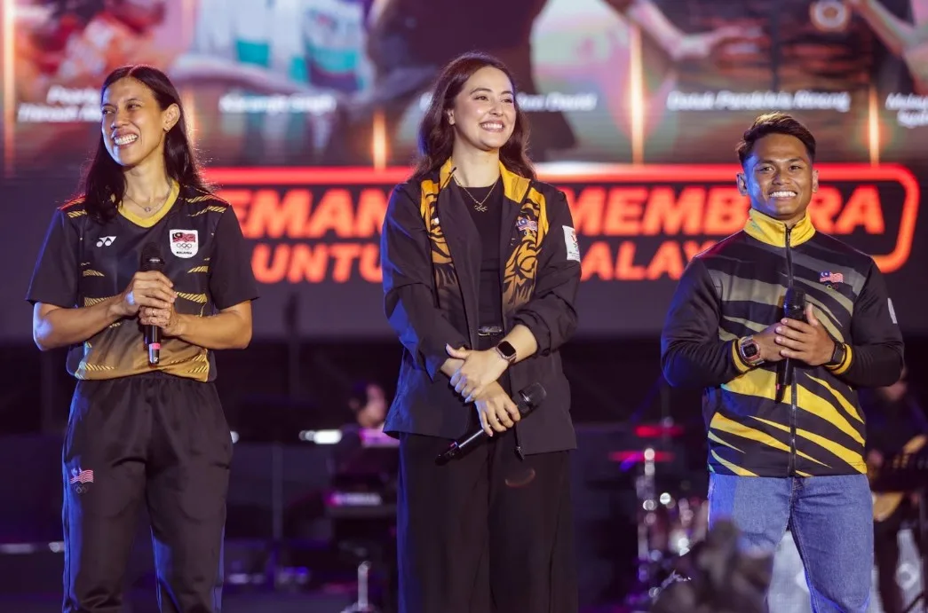 ‘Light Up Astro’ Nyalakan Dataran Merdeka, Raikan 30 Tahun Astro & Semangat Malaysia! 3 ‘Light Up Astro’ Nyalakan Dataran Merdeka, Raikan 30 Tahun Astro & Semangat Malaysia!