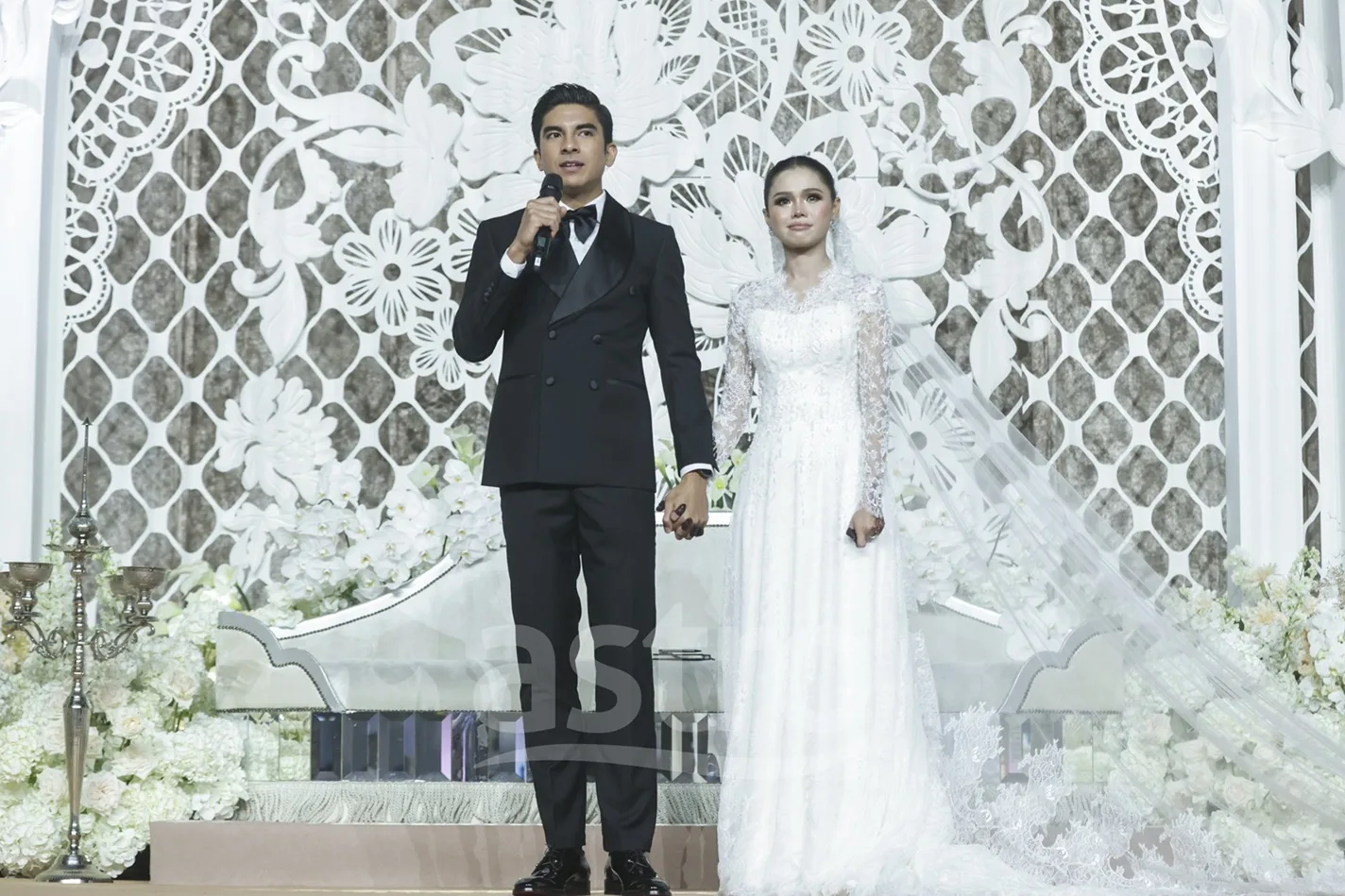 Syed Saddiq & Bella Astillah Diraikan 3,000 Tetamu, Resepsi MITEC Penuh Persembahan Istimewa 6 Syed Saddiq & Bella Astillah Diraikan 3,000 Tetamu, Resepsi MITEC Penuh Persembahan Istimewa